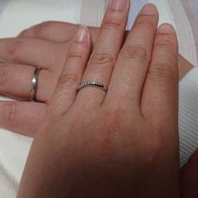 【銀座ダイヤモンドシライシの口コミ】 仕事の時は着けられないため、そこまでシンプル過ぎなくてもよく、でも年…