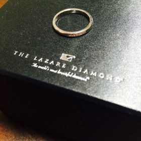 【ラザール ダイヤモンド(LAZARE DIAMOND)の口コミ】 結婚指輪は常に身につけておくものですので、私が一番重視したのはつけ心…