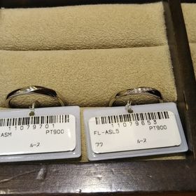 【TRECENTI(トレセンテ)の口コミ】 一目惚れしました。購入前は、生活で石があると引っかかると思っていまし…