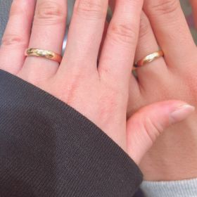 【REGALO(レガロ)の口コミ】 いろんなお店でいろんな指輪をつけたり、スタッフの方とお話しして探して…