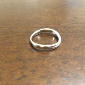 【銀座ダイヤモンドシライシの口コミ】 彼女が気に入ったためが主な要因ですが、種類の豊富さが良かったです。ウ…