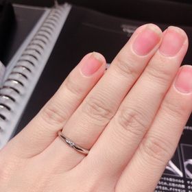 【エクセルコダイヤモンド(EXELCO DIAMOND)の口コミ】 ダイヤモンドの数は控えめですが、輝きが素晴らしいため、とても存在感が…