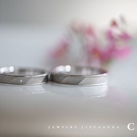 【Cayof(カヨフ)の口コミ】 作りたい指輪のイメージを元にデザインして頂き、飽きのこないデザインと…