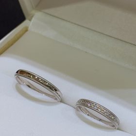 【PILOT BRIDAL(パイロットブライダル)の口コミ】 結婚指輪は着けている時間が長く、ずっと使うものなので、丈夫な商品にし…