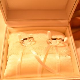 【イノウエ (宝石・時計 いのうえ)の口コミ】 数多くのデザインの中で、派手すぎずかつちょっとしたひねりがあるものと…