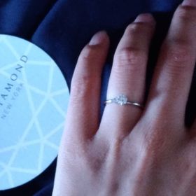 【ラザール ダイヤモンド(LAZARE DIAMOND)の口コミ】 ダイアモンドの輝きが他店より優れていたので、こちらのブランドに決めま…