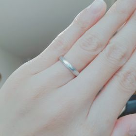 【アイプリモ(I-PRIMO)の口コミ】 シンプルで細身なデザインがお気に入りです。
指が細いのでなるべくフレー…