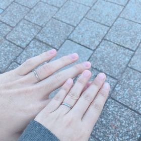 【AFFLUX(アフラックス)の口コミ】 仕事柄シンプルな物をと思って探していました。シンプルながらデザインが…