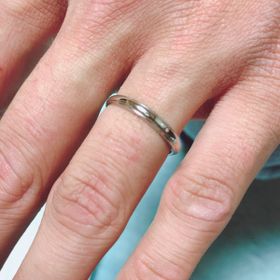 【EVANS BRIDAL(エヴァンスブライダル)の口コミ】 シンプルなデザインが気に入りました
ダイヤや石などあまりごちゃごちゃし…