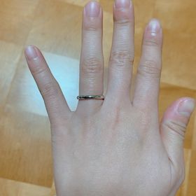 【銀座ダイヤモンドシライシの口コミ】 デザインや素材が良かったからというよりは、婚約指輪をダイヤモンドシラ…