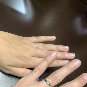 【TRECENTI(トレセンテ)の口コミ】 2人お揃いで、アニバーサリオを購入しました。デザインもシンプルで普段使…