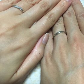 【銀座ダイヤモンドシライシの口コミ】 内甲丸仕上げで着け心地が良いとの口コミを見て試着をしに行きましたが、…