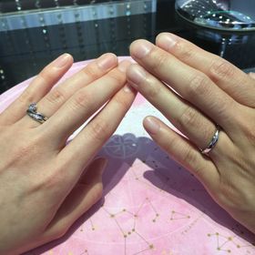 【アイプリモ(I-PRIMO)の口コミ】 男性用リングの裏にダイヤが１つ、女性用リングの表にダイヤが7つ付いてお…