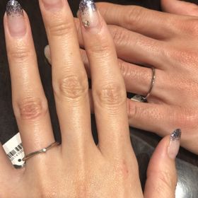 【ケイウノ ブライダル(K.UNO BRIDAL)の口コミ】 華奢な細い指輪を希望したところ、こちらを出してくださいました。指が綺…