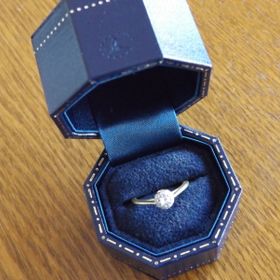 【hum(ハム)の口コミ】 普段からゴールドの指輪をしています。ピカピカのゴールドよりはマットな…