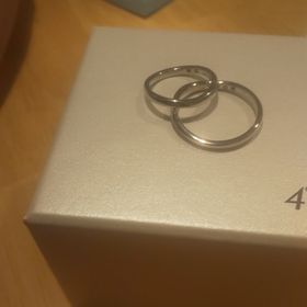 【4℃ BRIDAL(ヨンドシーブライダル)の口コミ】 指輪のデザインを見て一番自分達に似合いそうなの選びました。
まんまるは…