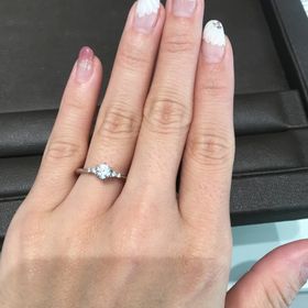 【アイプリモ(I-PRIMO)の口コミ】 シンプルかつ可愛らしさをもつデザインに魅力を感じました！！つけ心地も…