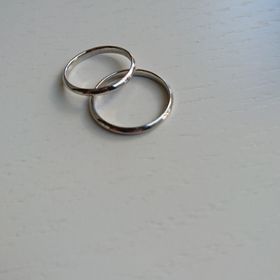 【insembre(インセンブレ)の口コミ】 【価格について】
価格が決め手でした。
普段指輪を着けないので特にこだ…