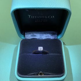 【ティファニー(Tiffany & Co.)の口コミ】 丸いカッティングよりもスクエアタイプの方が好みだったため、tiffany tru…