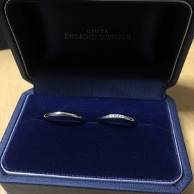 【銀座ダイヤモンドシライシの口コミ】 シンプルな細身デザインで着け心地が良いものを探していました。

旦那は…