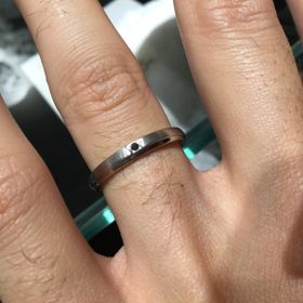 【エクセルコダイヤモンド(EXELCO DIAMOND)の口コミ】 嫁が気に入ったデザインとシンプルさが決め手になりました。
多くの種類の…