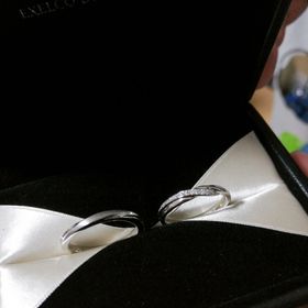 【エクセルコダイヤモンド(EXELCO DIAMOND)の口コミ】 ホームページをみていて、
洗練されたデザインが素敵だと思いすぐお店へ足…