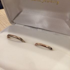 【mina.jewelry(ミナジュエリー)の口コミ】 私たちで材料から選ばせてもらい、デザインまでさせてもらいました。私た…