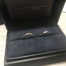 【ラザール ダイヤモンド(LAZARE DIAMOND)の口コミ】 指輪のデザインが派手すぎもせず、職場でも周りの目を気にせずつかれるか…