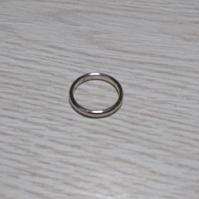 【銀座ダイヤモンドシライシの口コミ】 選ぶときにお互いシンプルなものが良く探していて、スタッフさんに色々な…