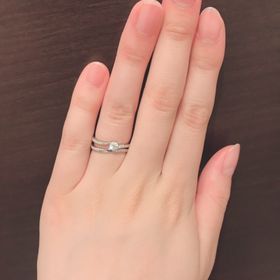 【アイプリモ(I-PRIMO)の口コミ】 デザインが気に入り購入しました。
指をキレイに見せてくれるデザインです…