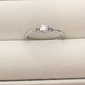 【HOSHI no SUNA 星の砂(ほしのすな)の口コミ】 ピンクサファイアをあしらった指輪を探していたのですが、他のブランドだ…