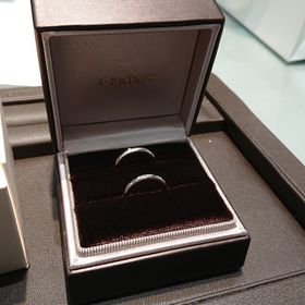 【アイプリモ(I-PRIMO)の口コミ】 シンプルかつスタイリッシュで、凹凸もないので装着時の違和感が全くなか…