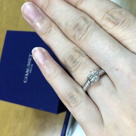 【ショーメ(CHAUMET)の口コミ】 デザインが上品で可憐、華やかさは持ち合わせているけど、華美過ぎないと…