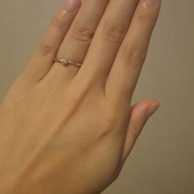 【pommier(ポミエ)の口コミ】 あまりエンゲージリングっぽくない
エンゲージリングを探していました。
…