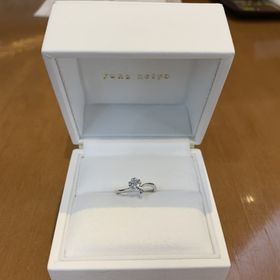 【ジュエリー東京の口コミ】 ２人で一緒に指輪を探しに行き、立ち寄ったこちらのお店で色々と説明をい…