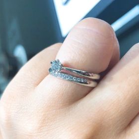 【ケイウノ ブライダル(K.UNO BRIDAL)の口コミ】 リングラインの形が綺麗な事と、指に馴染む感じで着けやすい事が決め手で…