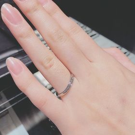 【ラザール ダイヤモンド(LAZARE DIAMOND)の口コミ】 ウェーブタイプかつ、ダイアモンドがきれいに目立つ指輪を探していたとこ…