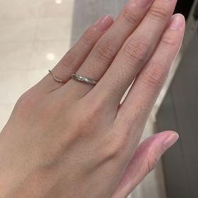 【俄(にわか)の口コミ】 つけ心地が良かったのと、ダイヤが付いてるのが良く、かつシンプルが良か…