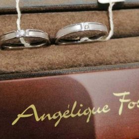 【アンジェリックフォセッテ(Angelique Fossette)の口コミ】 内甲丸でつけ心地が良く、オーソドックスなデザインから変わったデザイン…