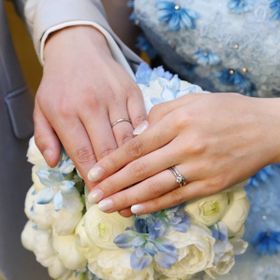 【アンジェリックフォセッテ(Angelique Fossette)の口コミ】 3つのダイヤモンドがななめにデザインされているのが気に入りました。流れ…