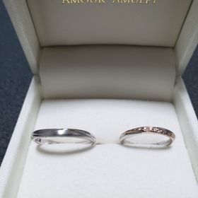 【AMOUR AMULET(アムール・アミュレット)の口コミ】 普段使いをしたかったので、シンプルかつふと手元を見たときに自分のテン…