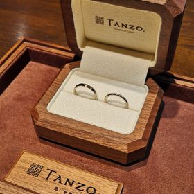 【TANZO.(鍛造指輪)の口コミ】 2人のイメージがどちらかというと地味なタイプではないので、2人のイメー…