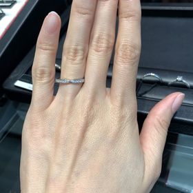 【ラザール ダイヤモンド(LAZARE DIAMOND)の口コミ】 婚約指輪がウィルだったのでセットリングのウィズを着用したらピッタリと…