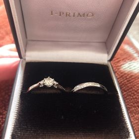 【アイプリモ(I-PRIMO)の口コミ】 婚約指輪は、横から見るとハートのデザインからダイヤが覗けるようになっ…