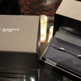 【ラザール ダイヤモンド(LAZARE DIAMOND)の口コミ】 デザインがシンプルで、でもキラキラ感がほしくて色々なブランドを公式サ…