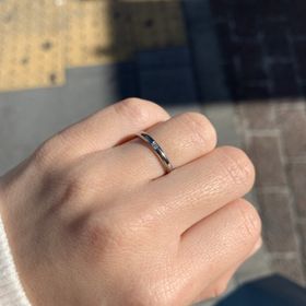 【銀座ダイヤモンドシライシの口コミ】 デザイン、価格、老舗ブランドであり保証が充実している点などを総合して…