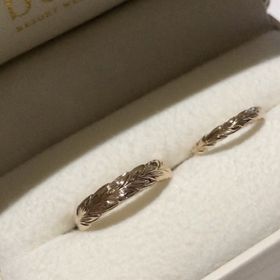 【PRIVATE BEACH(プライベートビーチ)の口コミ】 店内にはたくさんの指輪ブランドがあり、一度に多くの指輪を比較しながら…