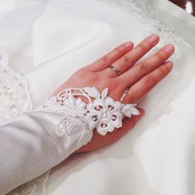 【アイプリモ(I-PRIMO)の口コミ】 デザイン性と、内側に日付以外にお互いに気にいる石を入れました。
セミオ…