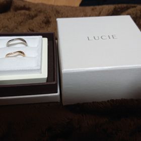 【LUCIE(ルシエ)の口コミ】 形が他のブラインドにはない形だったのと、あまり見かけない形で一目惚れ…