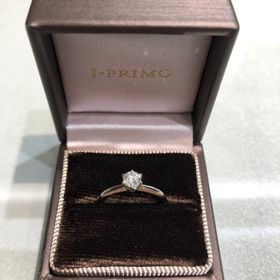 【アイプリモ(I-PRIMO)の口コミ】 どんな指輪にしようか全く決めていなかったのですが、店員さんが丁寧に説…
